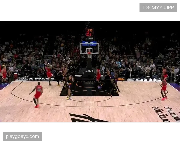 杰伦·格林突破拉开防守空间提升火箭进攻效率